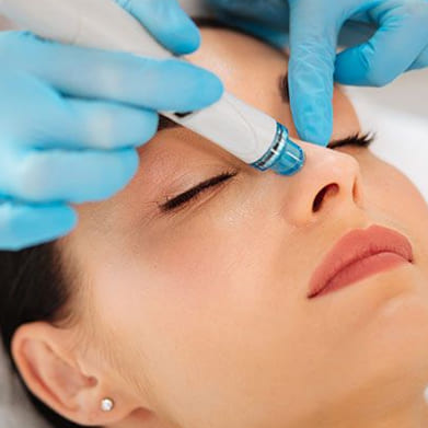 Hydra Facial